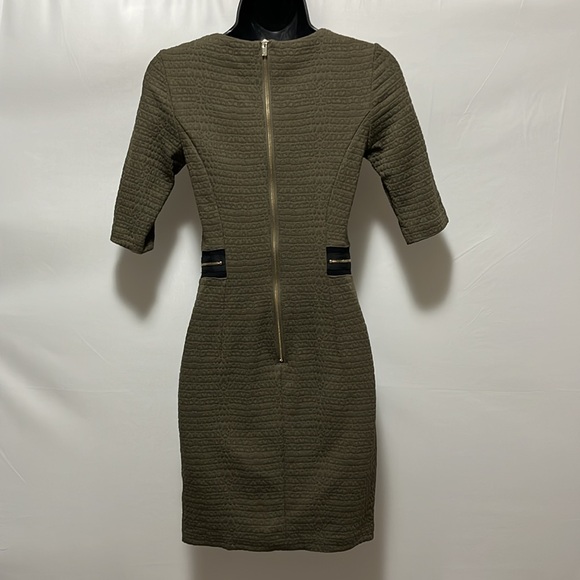 Dynamite Army Green Textured Bodycon Midi Dress Size XS - Picture 6 of 11